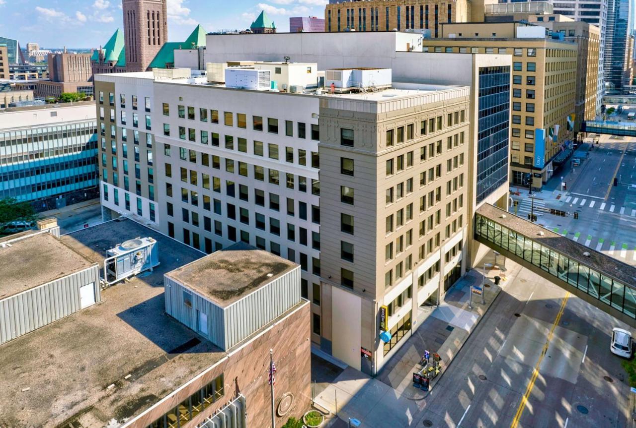 Home2 Suites By Hilton Minneapolis Downtown Exterior photo